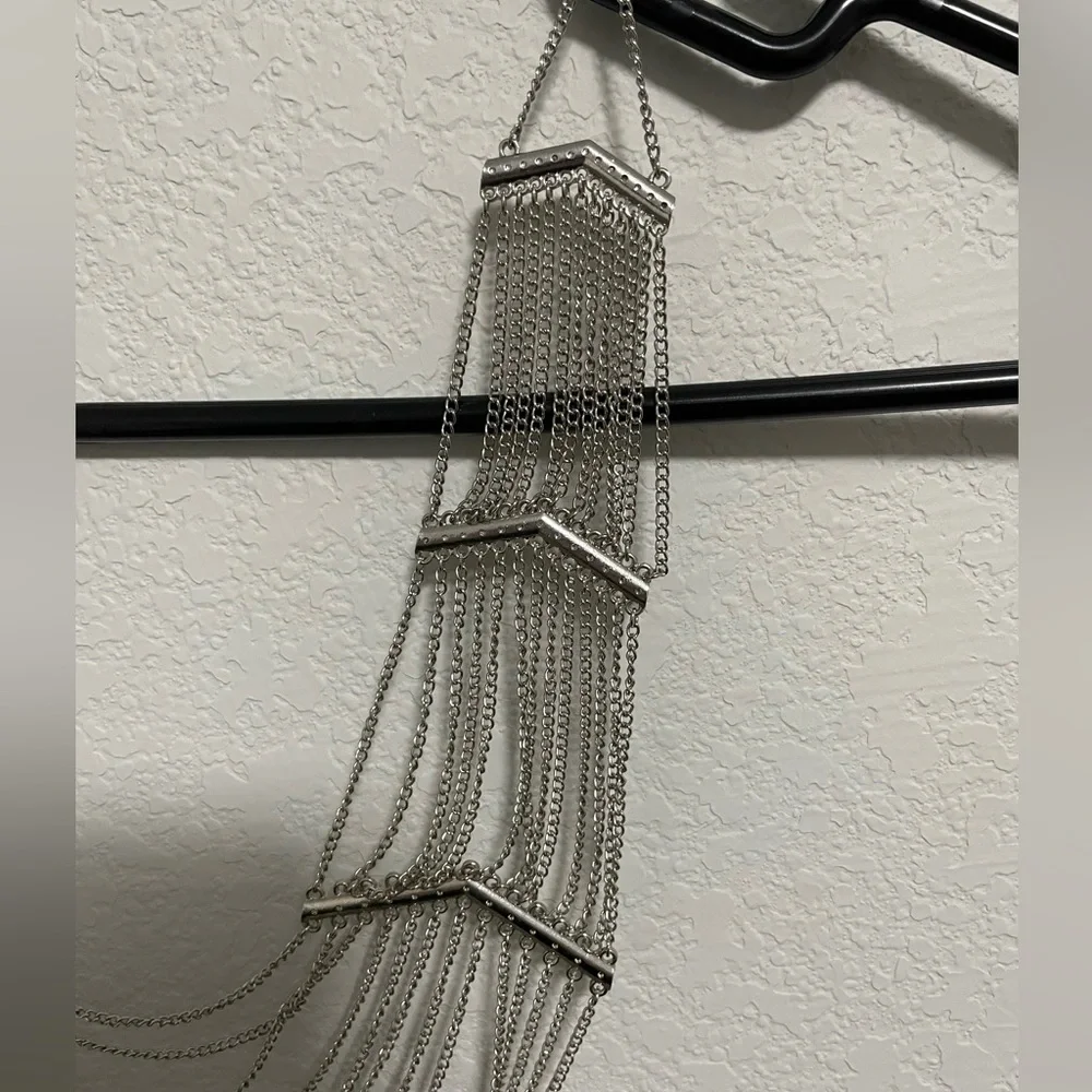 Women’s Long Silver Dangly Necklace - Picture 3 of 6